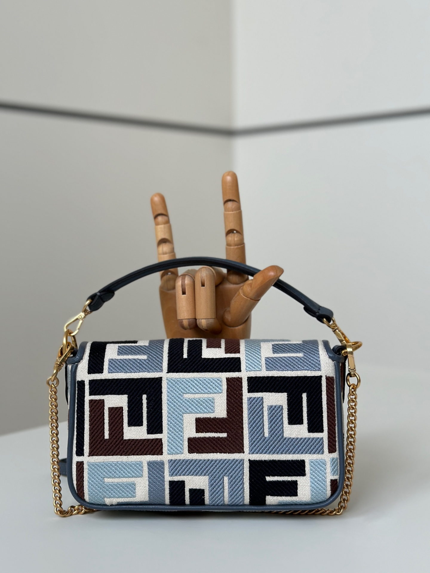 Fendi Iconic Classic Baguette Handbag
