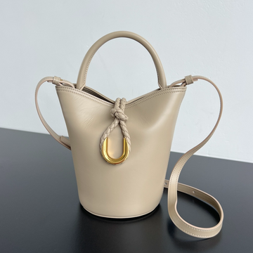 BV 25 Early Spring New Liberta Bucket Bag